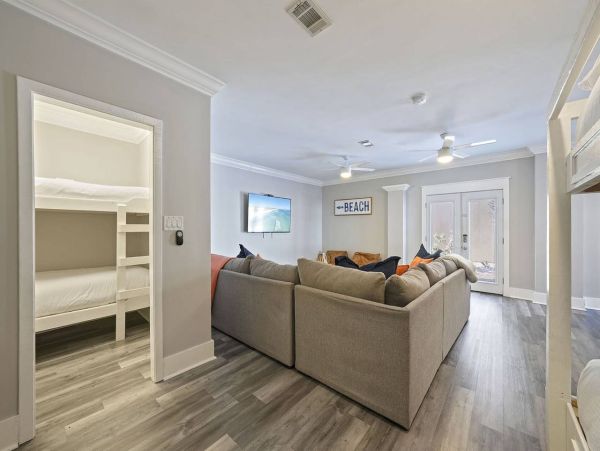 Relaxed Luxury in the Heart of Destin - 4 Bedroom Beach Retreat with Private Pool