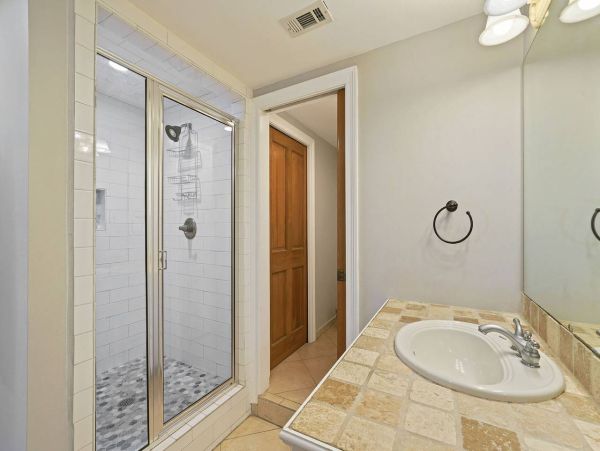 Relaxed Luxury in the Heart of Destin - 4 Bedroom Beach Retreat with Private Pool