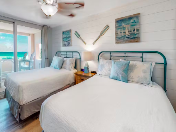 Oceanfront Bliss: Spacious 4-Bedroom Condo with 2 Balconies
