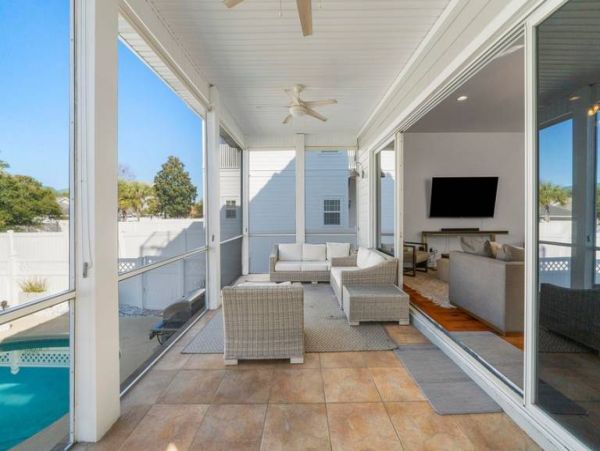 Destin Walk to Beach Four Bedroom Vacation Pool Home