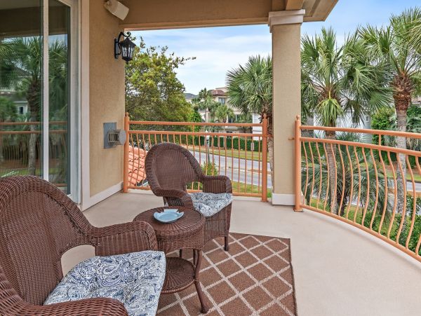 Destin Luxury 5 Bedroom Home Short Walk to Beach