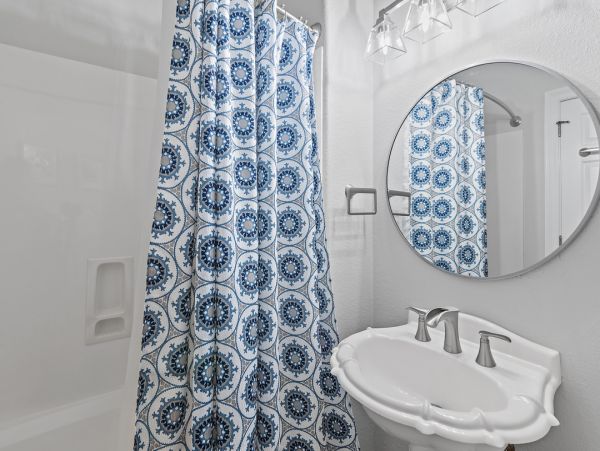 Destin Luxury 5 Bedroom Home Short Walk to Beach