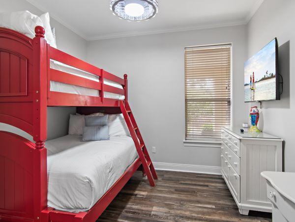 Destin Luxury 5 Bedroom Home Short Walk to Beach