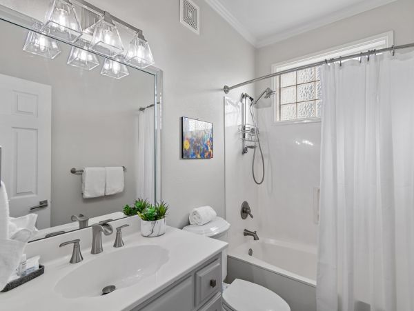 Destin Luxury 5 Bedroom Home Short Walk to Beach
