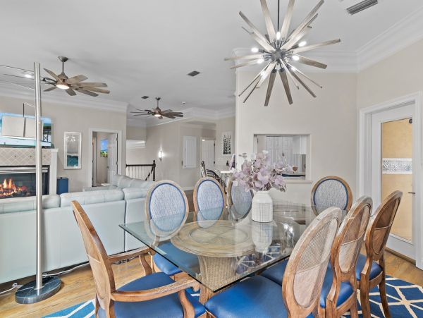 Destin Luxury 5 Bedroom Home Short Walk to Beach