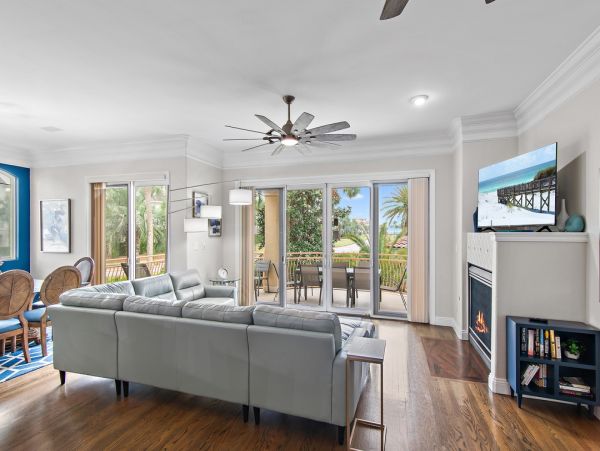 Destin Luxury 5 Bedroom Home Short Walk to Beach