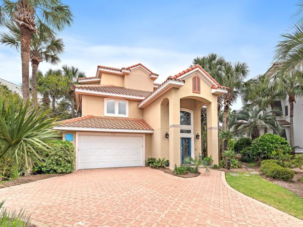 Destin Luxury 5 Bedroom Home Short Walk to Beach