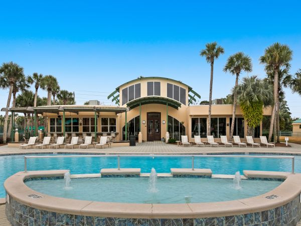 Destin Gorgeous 5 Bedroom Vacation Rental Lake Views