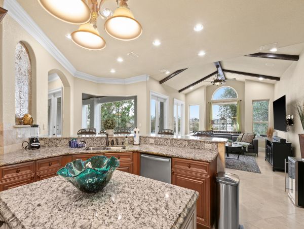 Destin Gorgeous 5 Bedroom Vacation Rental Lake Views