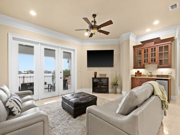 Destin Gorgeous 5 Bedroom Vacation Rental Lake Views