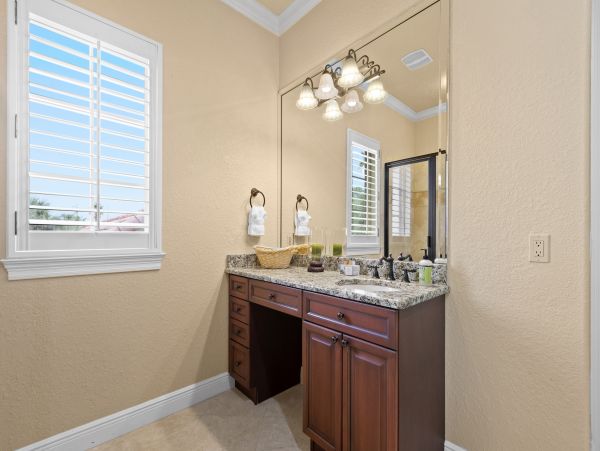 Destin Gorgeous 5 Bedroom Vacation Rental Lake Views