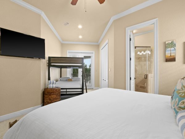 Destin Gorgeous 5 Bedroom Vacation Rental Lake Views