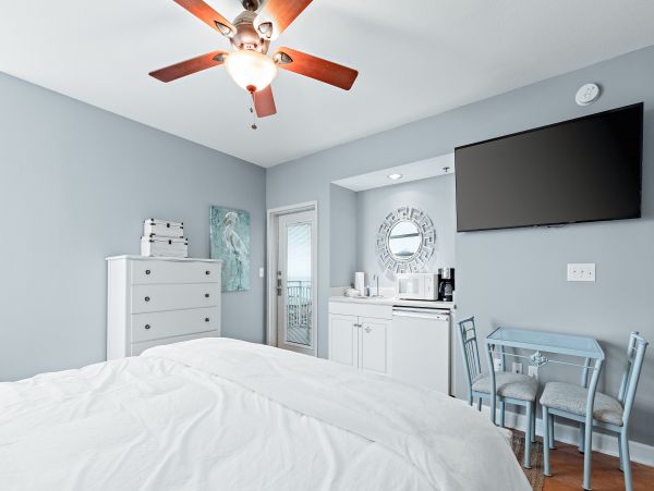 Destin Condo with 3 Bedroom