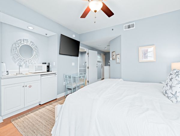 Destin Condo with 3 Bedroom