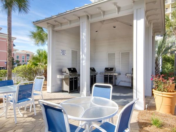 Destin Condo with 3 Bedroom