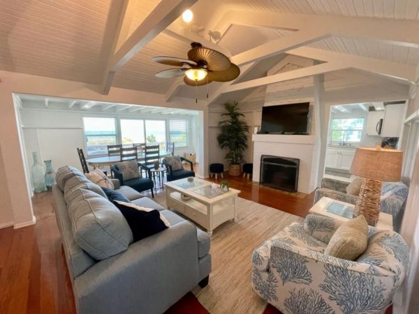 Fort Myers Beach 6 Bedrooms Vacation Home Sleeps 14 Guests