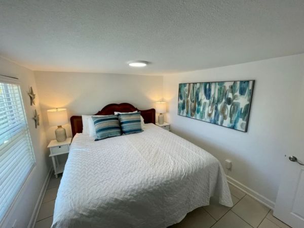 Fort Myers Beach 6 Bedrooms Vacation Home Sleeps 14 Guests