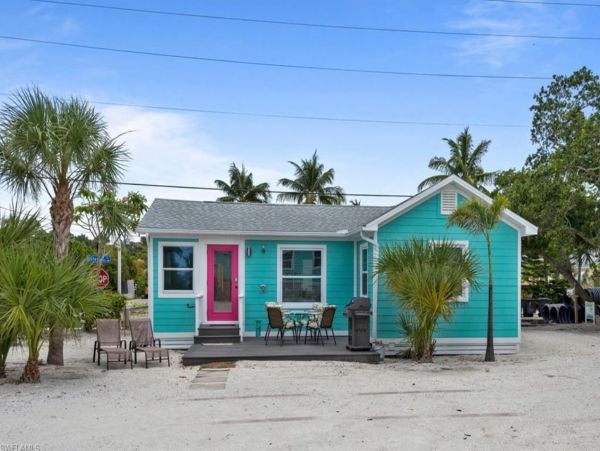 Fort Myers Beach 6 Bedrooms Vacation Home Sleeps 14 Guests