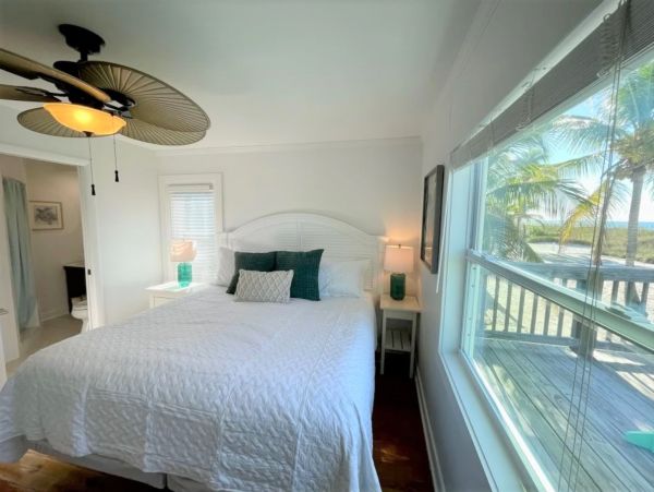 Fort Myers Beach 6 Bedrooms Vacation Home Sleeps 14 Guests