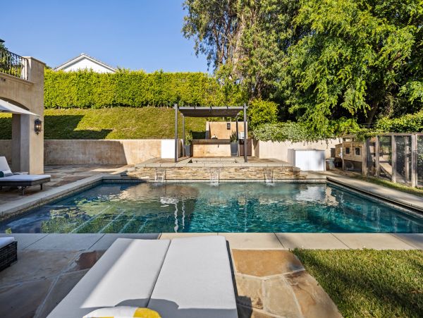 Beverly Hills Luxury Vacation Pool Villa Six Bedrooms