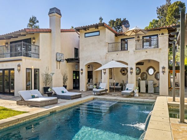 Beverly Hills Luxury Vacation Pool Villa Six Bedrooms