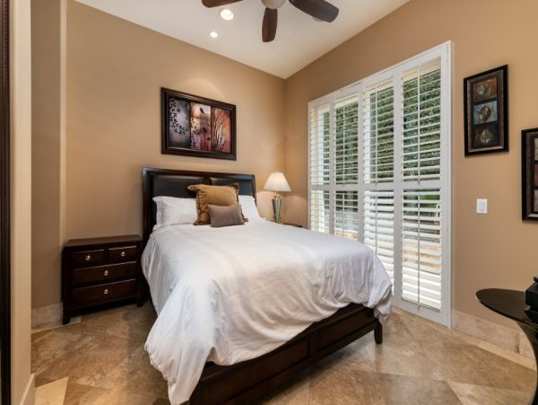 Luxury Seven Bedroom Home Pool & Spa Ocean View