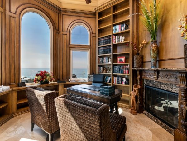 Luxury Seven Bedroom Home Pool & Spa Ocean View