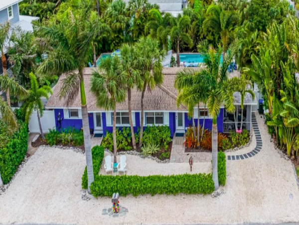 Charming Anna Maria Island Retreat with Pool - Just 3 Blocks from the Beach