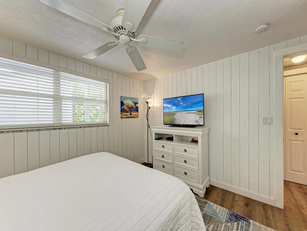 Charming Anna Maria Island Retreat with Pool - Just 3 Blocks from the Beach