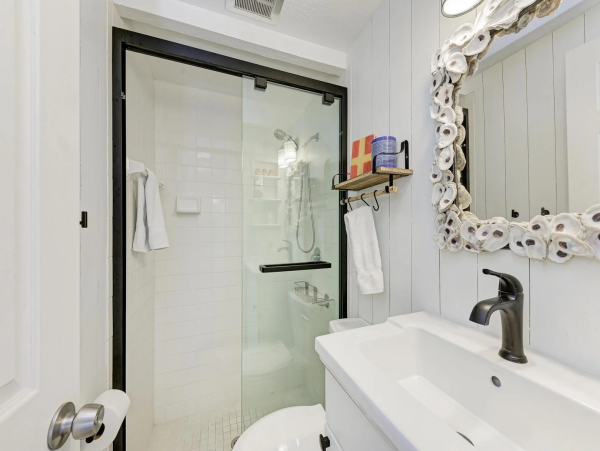 Charming Anna Maria Island Retreat with Pool - Just 3 Blocks from the Beach