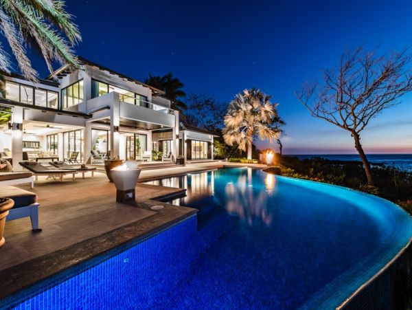 Amazing Beachfront State in Langosta Beach