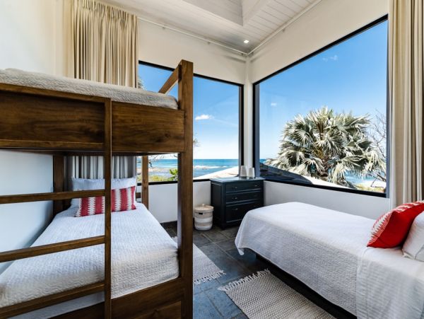 Amazing Beachfront State in Langosta Beach