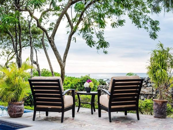 Luxury Beachfront 4 Bedroom Villa in Tamarindo