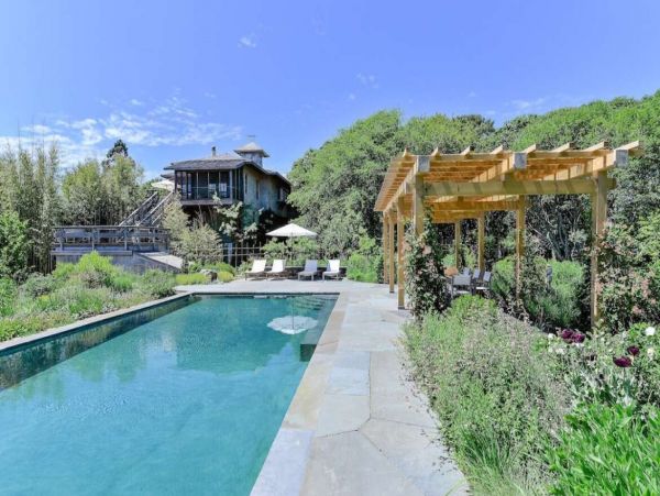 Hamptons Home 1017754