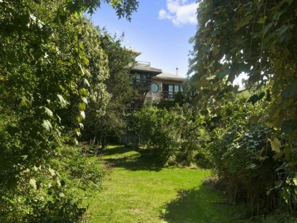 Hamptons Home 1017754