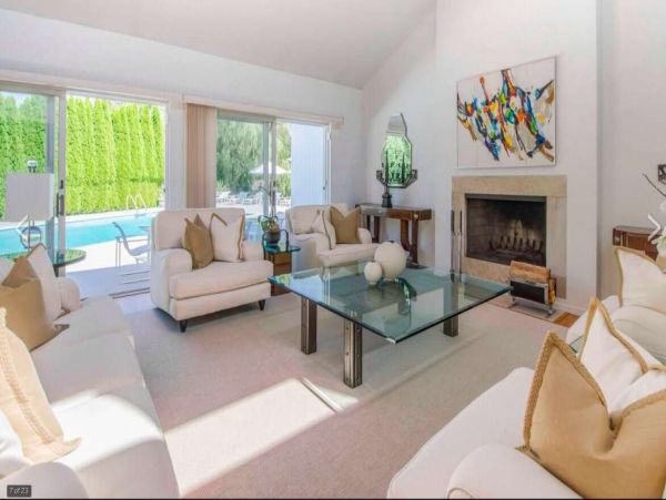 Hamptons Home 1017755
