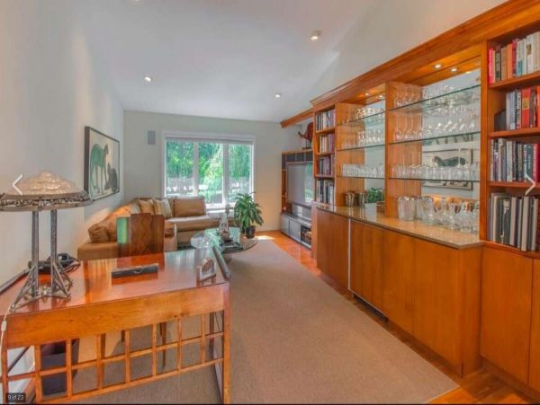 Hamptons Home 1017755