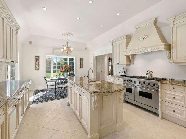 Hamptons Home 1017756