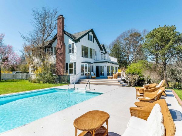Hamptons Home 1017760