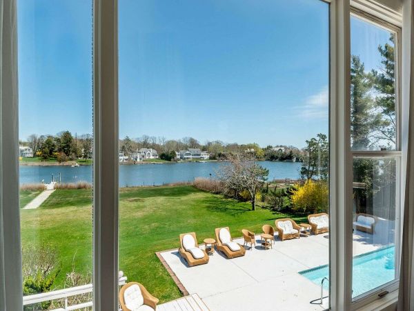 Hamptons Home 1017760