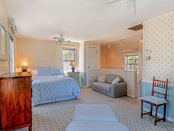 Hamptons Home 1017760