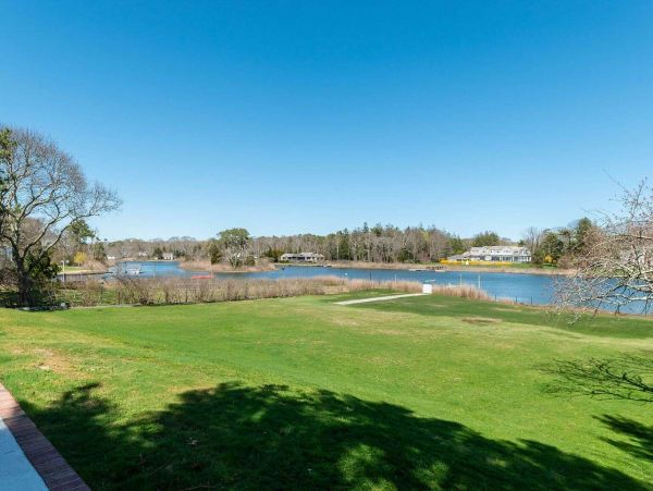 Hamptons Home 1017760