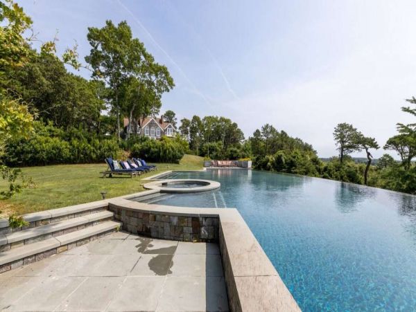 Hamptons Home 1017763