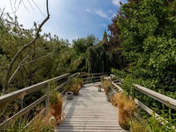 Hamptons Home 1017763