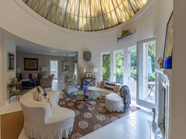 Hamptons Home 1017763