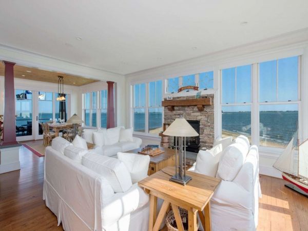 Hamptons Home 1017764
