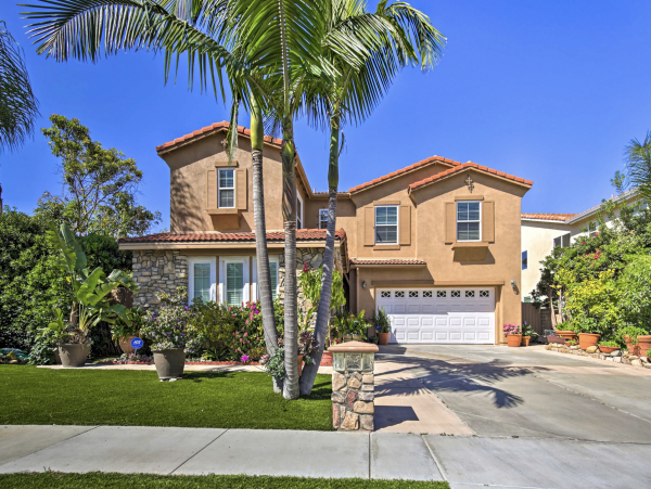 Luxury Vacation Home with Pool, Spa & Views in San Diego