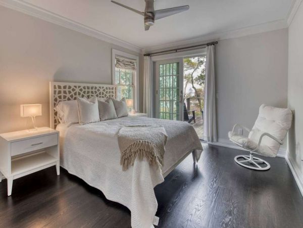 Hamptons Home 1017770
