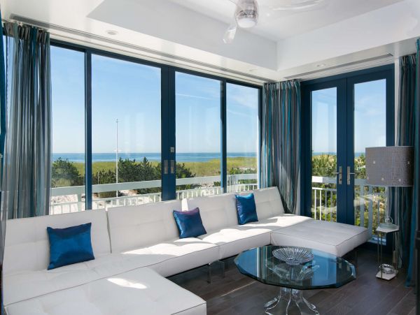 Hamptons Home 1017781