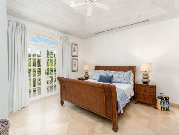 Beachfront Vacation Villa in Barbados Six Guests